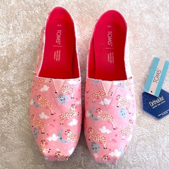Brand New Toms Pink Blossom Over the Moon Print Cows Slip On Shoes Flats - Picture 3 of 14